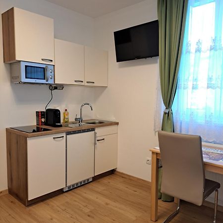 Private Zimmer Hoap Leoben  Exterior photo